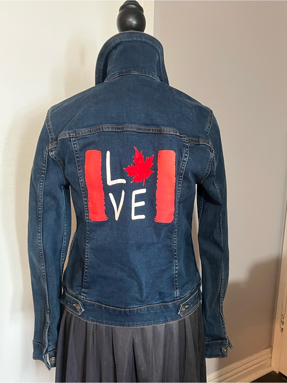 Ellen Degeneres Women's Washed Blue Denim Jacket